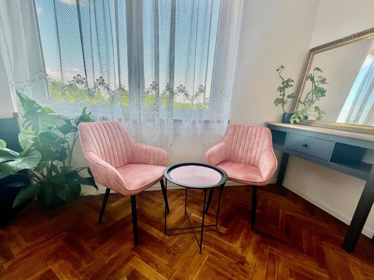 Monstera I * Kolín